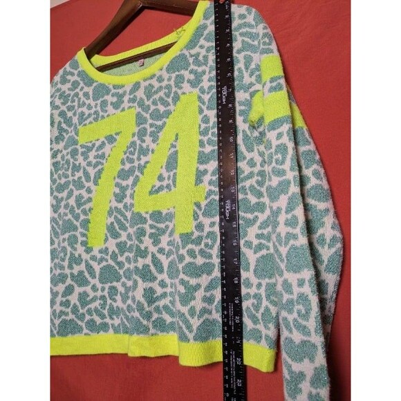 Juicy Couture Neon Leopard Varsity Cropped Sweater Size XL Y2K Glitter Alt - Picture 6 of 8